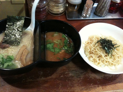 場所：赤坂ラーメン本店