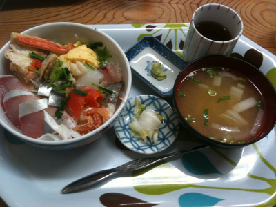 鳥取駅前市場食堂