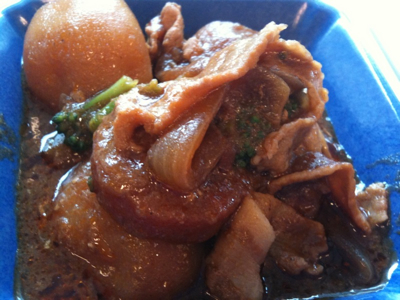 社食にて