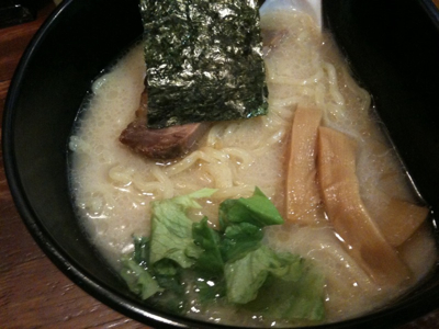 場所：赤坂ラーメン本店